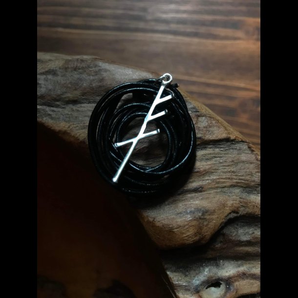 AUN RUNE PENDANT